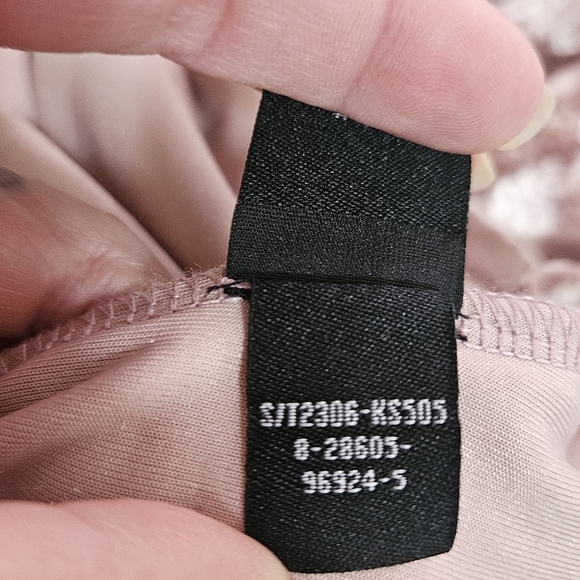 Sanctuary velvet like cold shoulder top size small - Picture 2 of 10